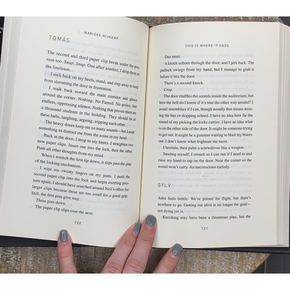 This Is Where It Ends by Marieke Nijkamp - Picture 4 of 5